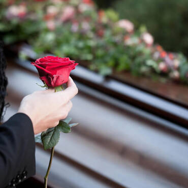 Fiori per funerale: come sceglierli